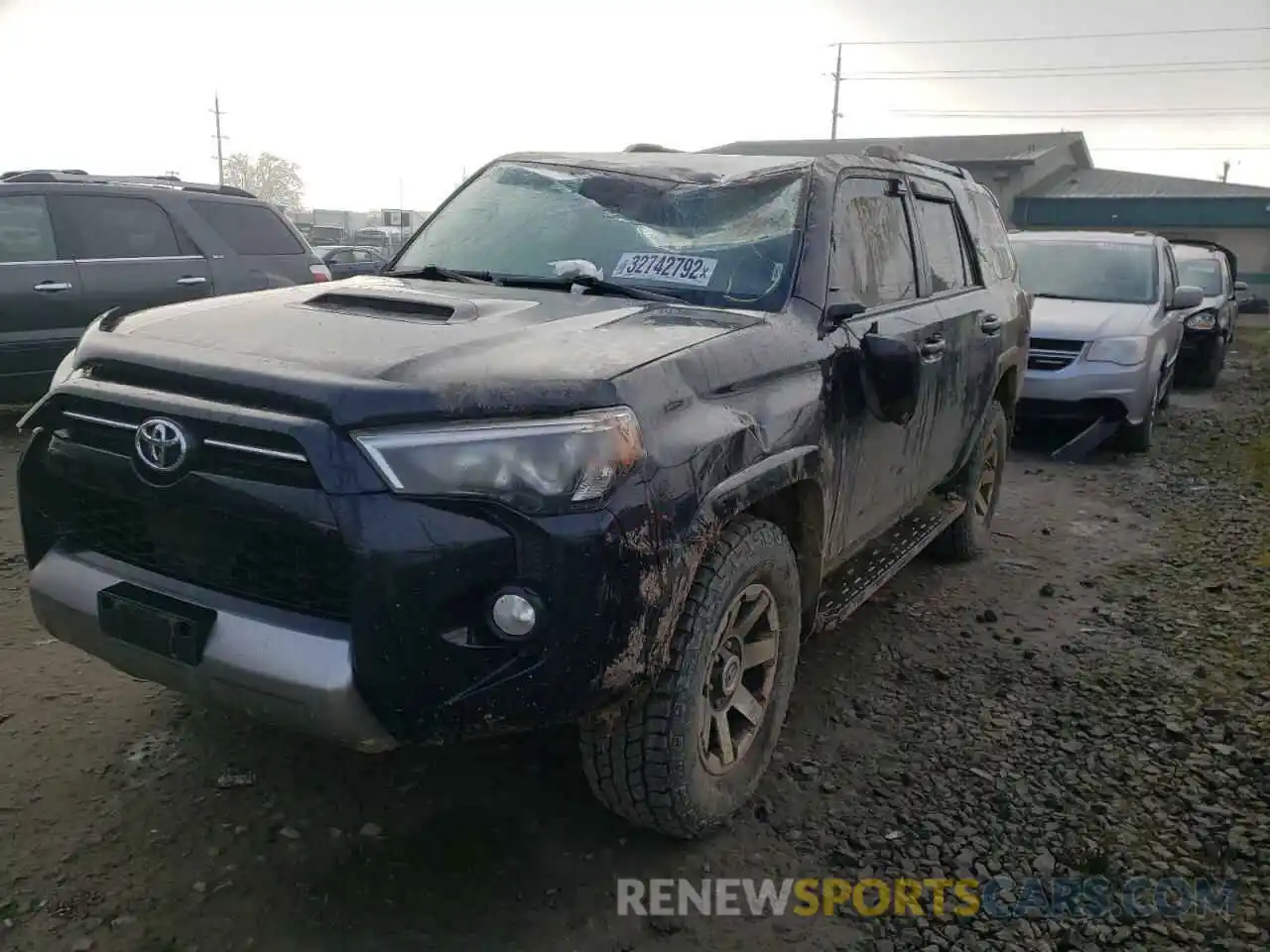 2 Photograph of a damaged car JTEBU5JR8L5779304 TOYOTA 4RUNNER 2020