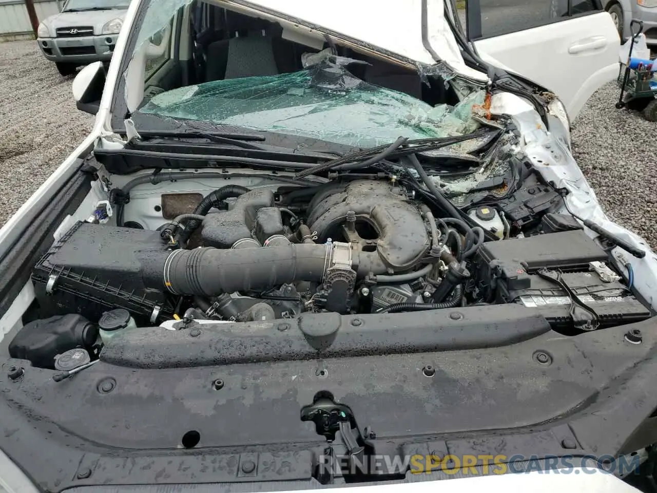 12 Photograph of a damaged car JTEBU5JR8L5782834 TOYOTA 4RUNNER 2020