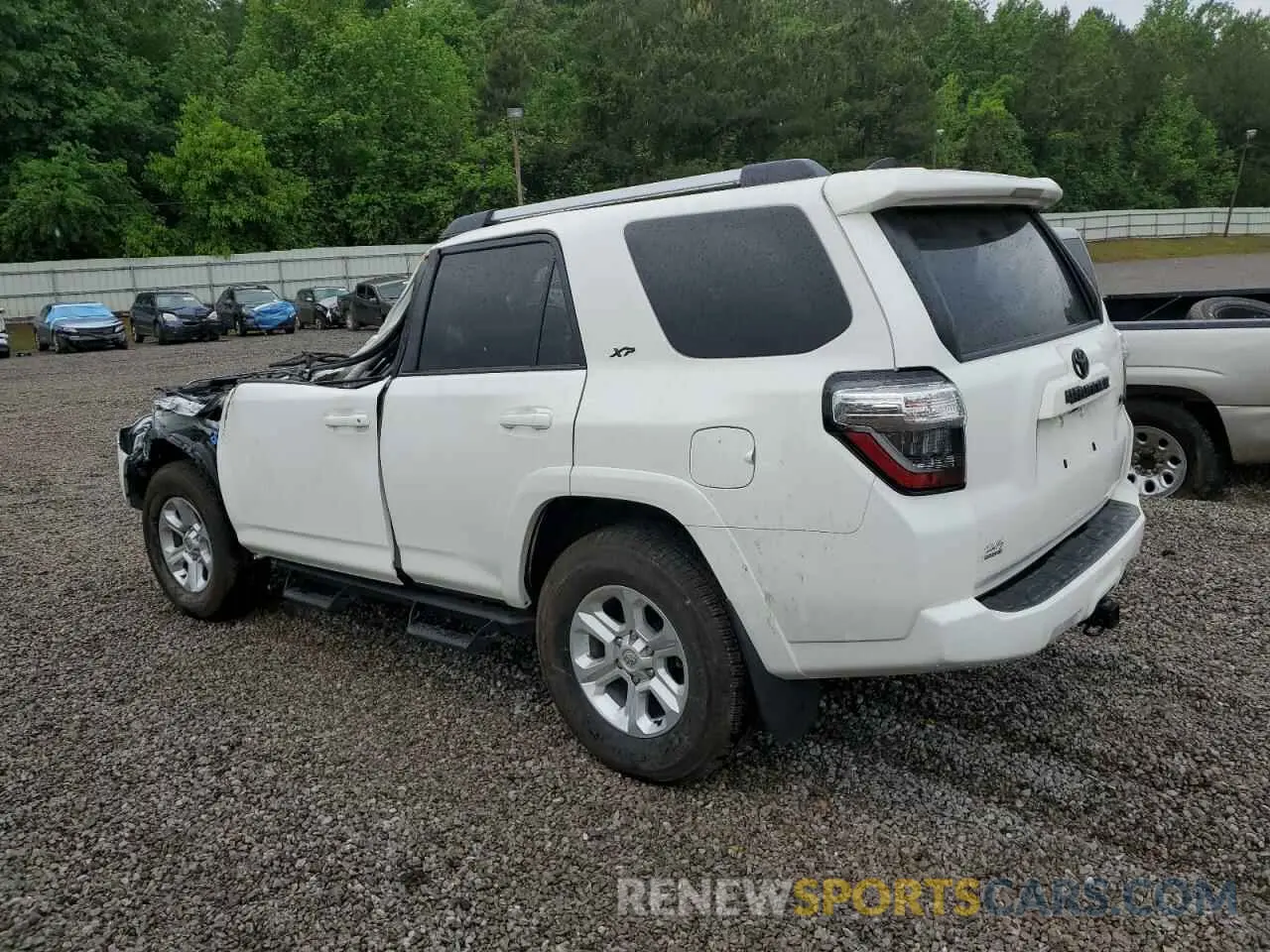 2 Photograph of a damaged car JTEBU5JR8L5782834 TOYOTA 4RUNNER 2020