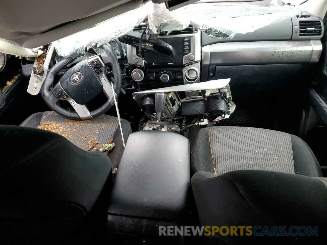 8 Photograph of a damaged car JTEBU5JR8L5782834 TOYOTA 4RUNNER 2020