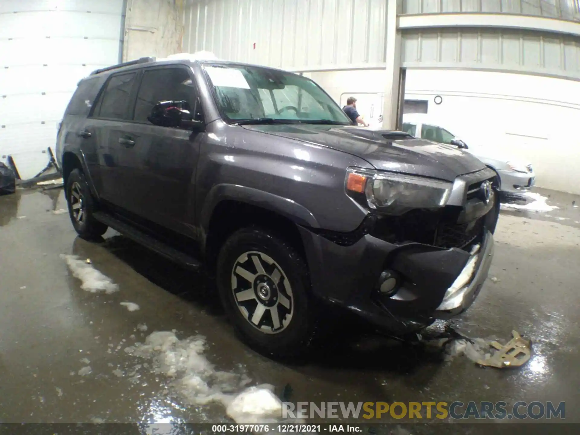 1 Photograph of a damaged car JTEBU5JR8L5783434 TOYOTA 4RUNNER 2020