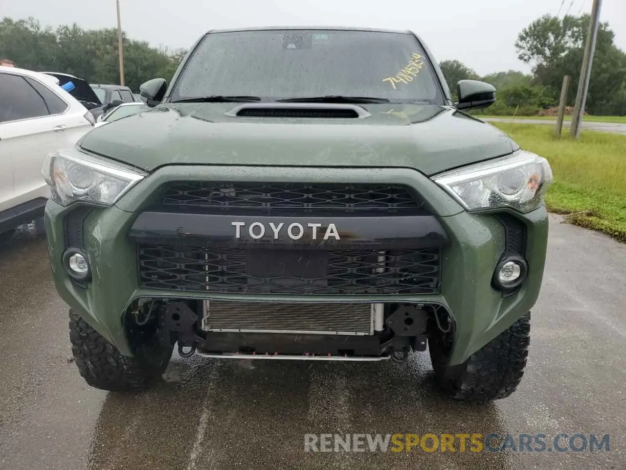 5 Photograph of a damaged car JTEBU5JR8L5818621 TOYOTA 4RUNNER 2020
