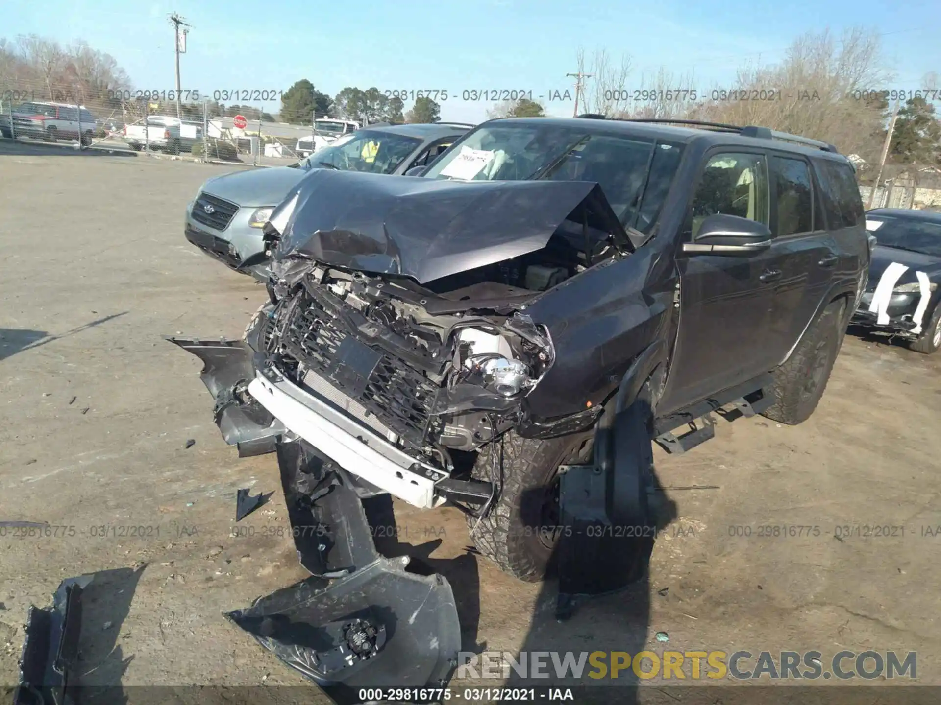 2 Photograph of a damaged car JTEBU5JR8L5823950 TOYOTA 4RUNNER 2020