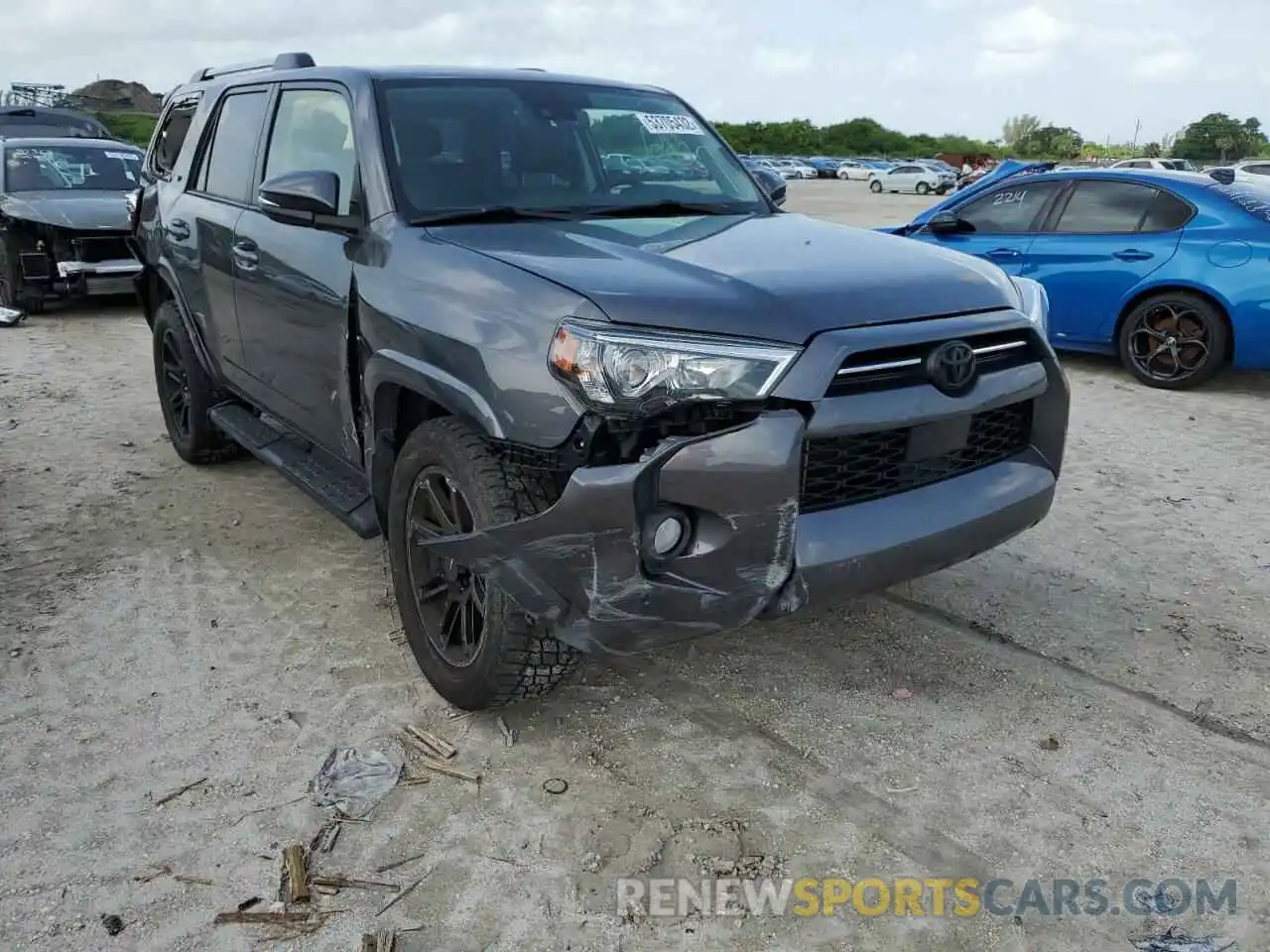 9 Photograph of a damaged car JTEBU5JR8L5832132 TOYOTA 4RUNNER 2020