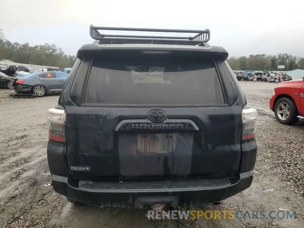 6 Photograph of a damaged car JTEBU5JR8L5833331 TOYOTA 4RUNNER 2020