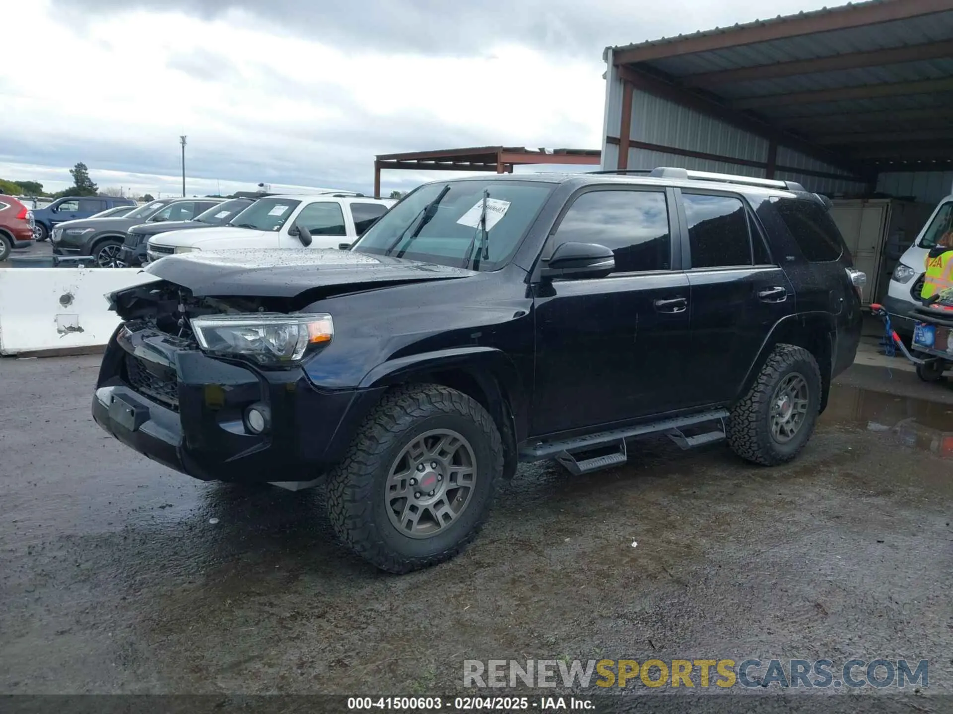 2 Photograph of a damaged car JTEBU5JR9L5745422 TOYOTA 4RUNNER 2020