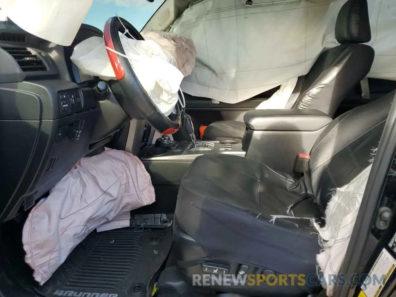 7 Photograph of a damaged car JTEBU5JR9L5757425 TOYOTA 4RUNNER 2020