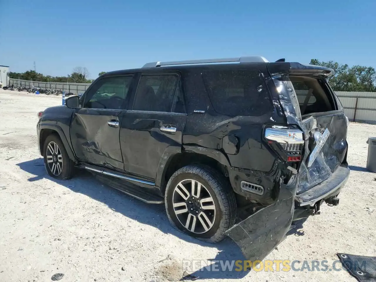2 Photograph of a damaged car JTEBU5JR9L5757554 TOYOTA 4RUNNER 2020