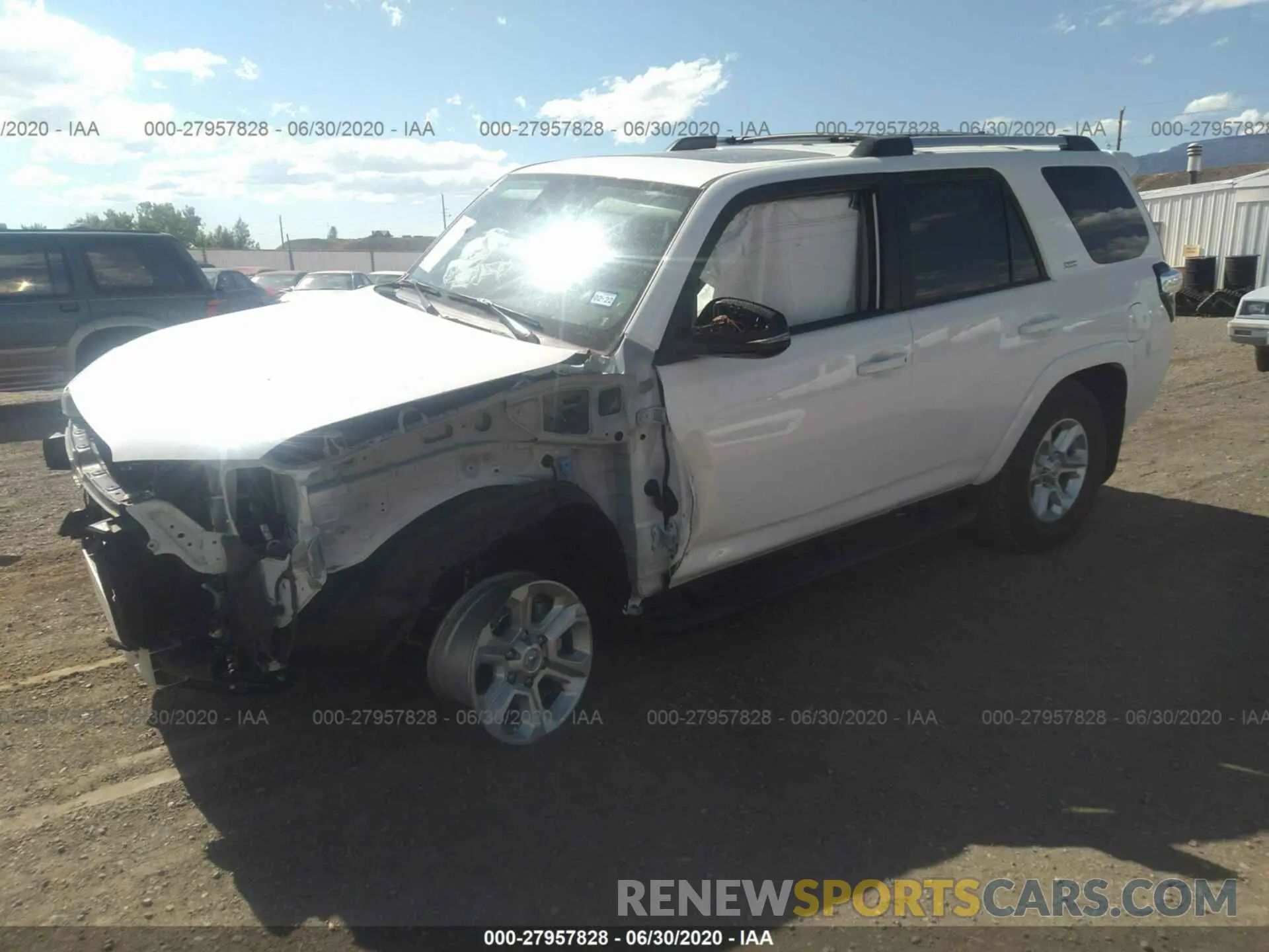 2 Photograph of a damaged car JTEBU5JR9L5771079 TOYOTA 4RUNNER 2020