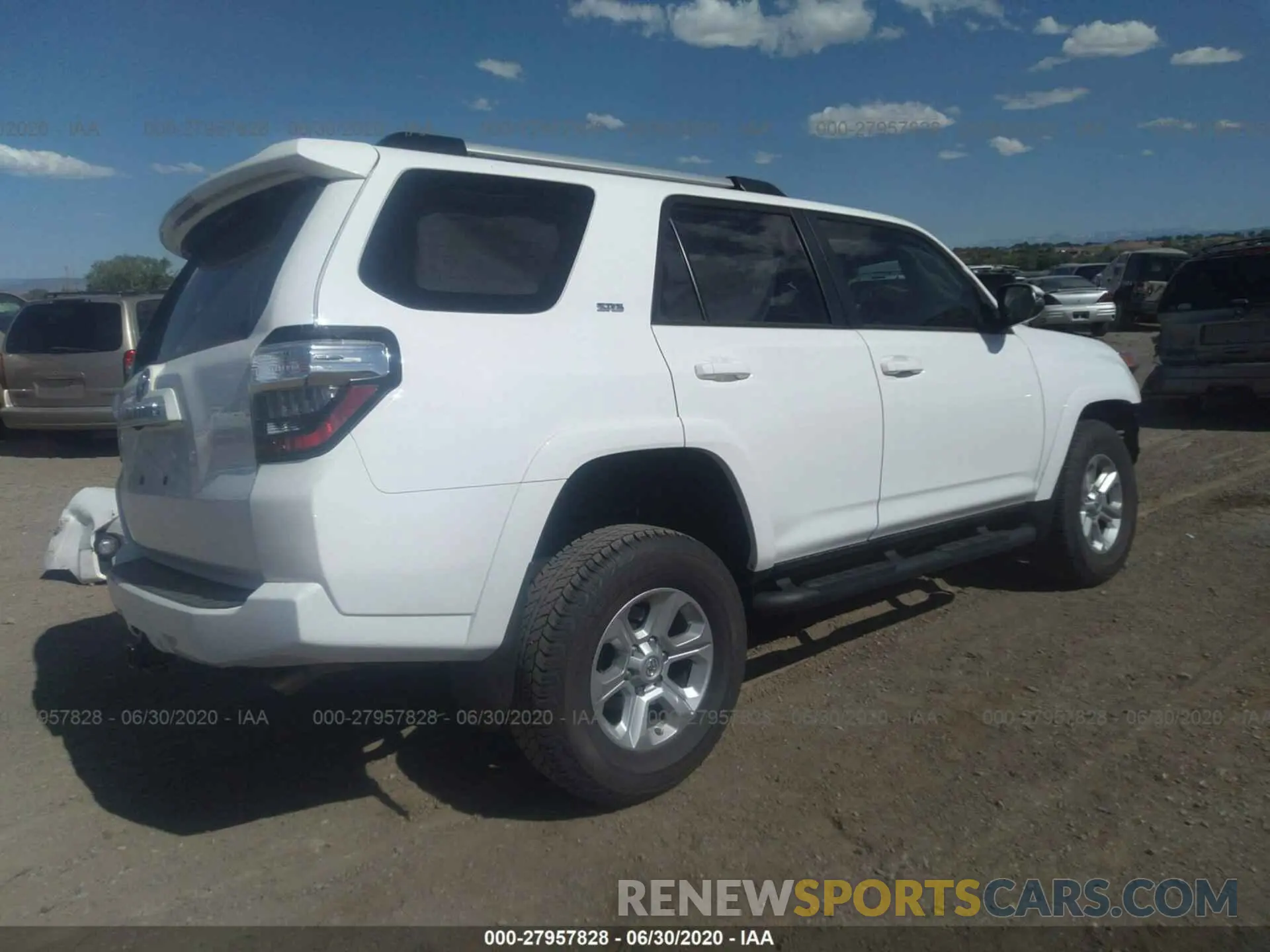 4 Photograph of a damaged car JTEBU5JR9L5771079 TOYOTA 4RUNNER 2020