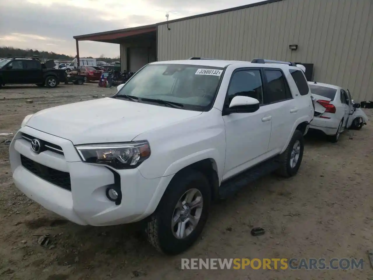 2 Photograph of a damaged car JTEBU5JR9L5773172 TOYOTA 4RUNNER 2020