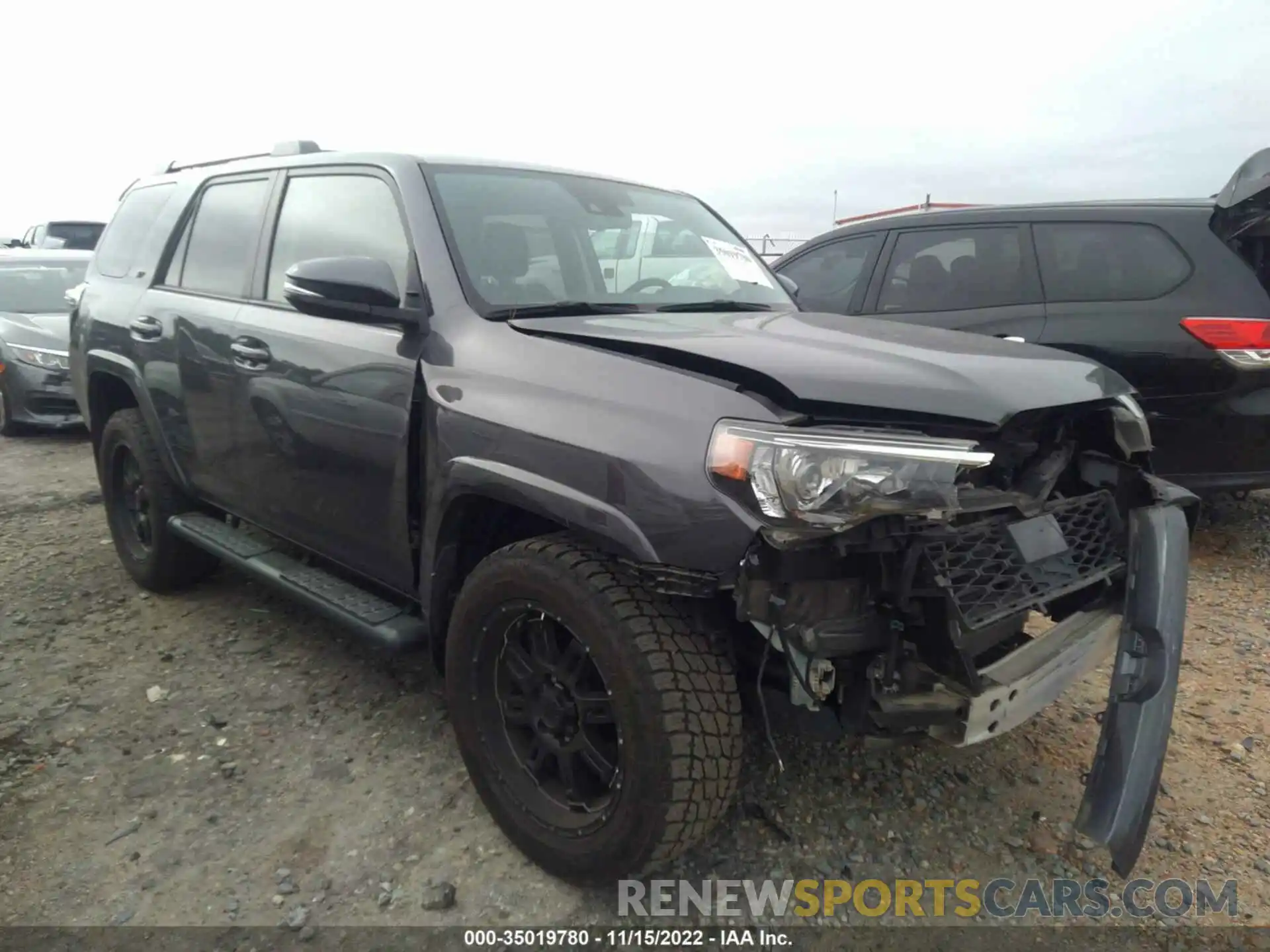 1 Photograph of a damaged car JTEBU5JR9L5773236 TOYOTA 4RUNNER 2020