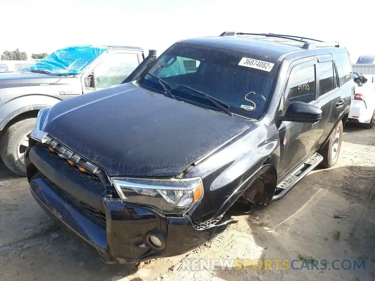 2 Photograph of a damaged car JTEBU5JR9L5777755 TOYOTA 4RUNNER 2020