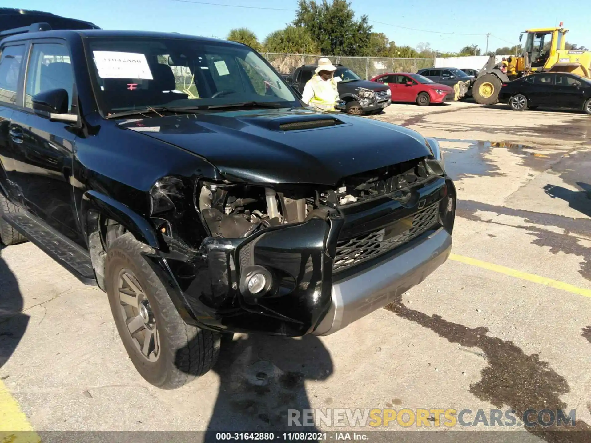 6 Photograph of a damaged car JTEBU5JR9L5777867 TOYOTA 4RUNNER 2020