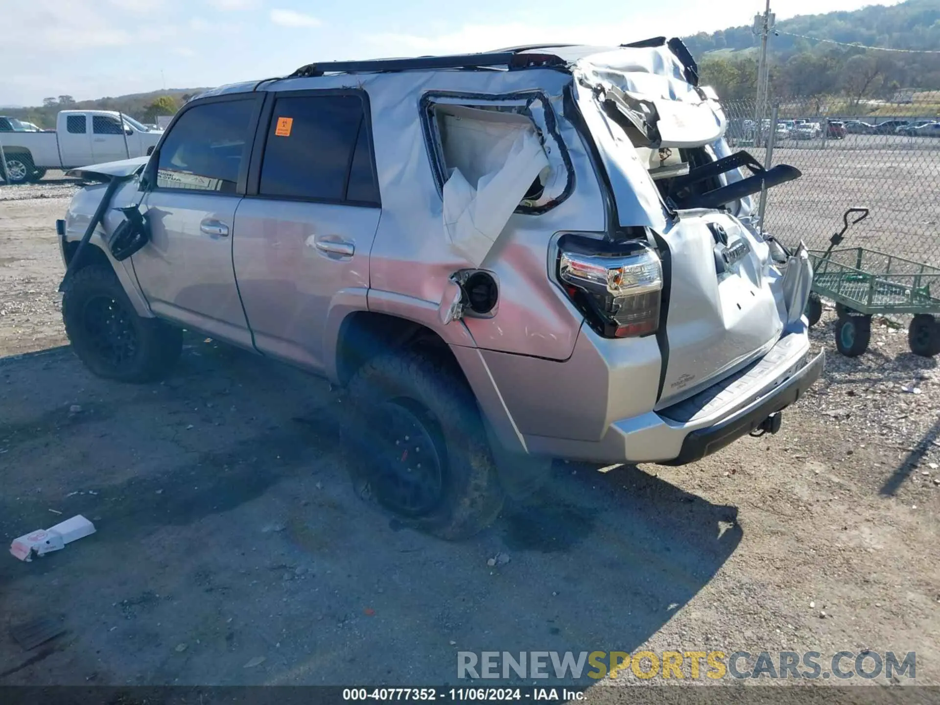 3 Photograph of a damaged car JTEBU5JR9L5780655 TOYOTA 4RUNNER 2020