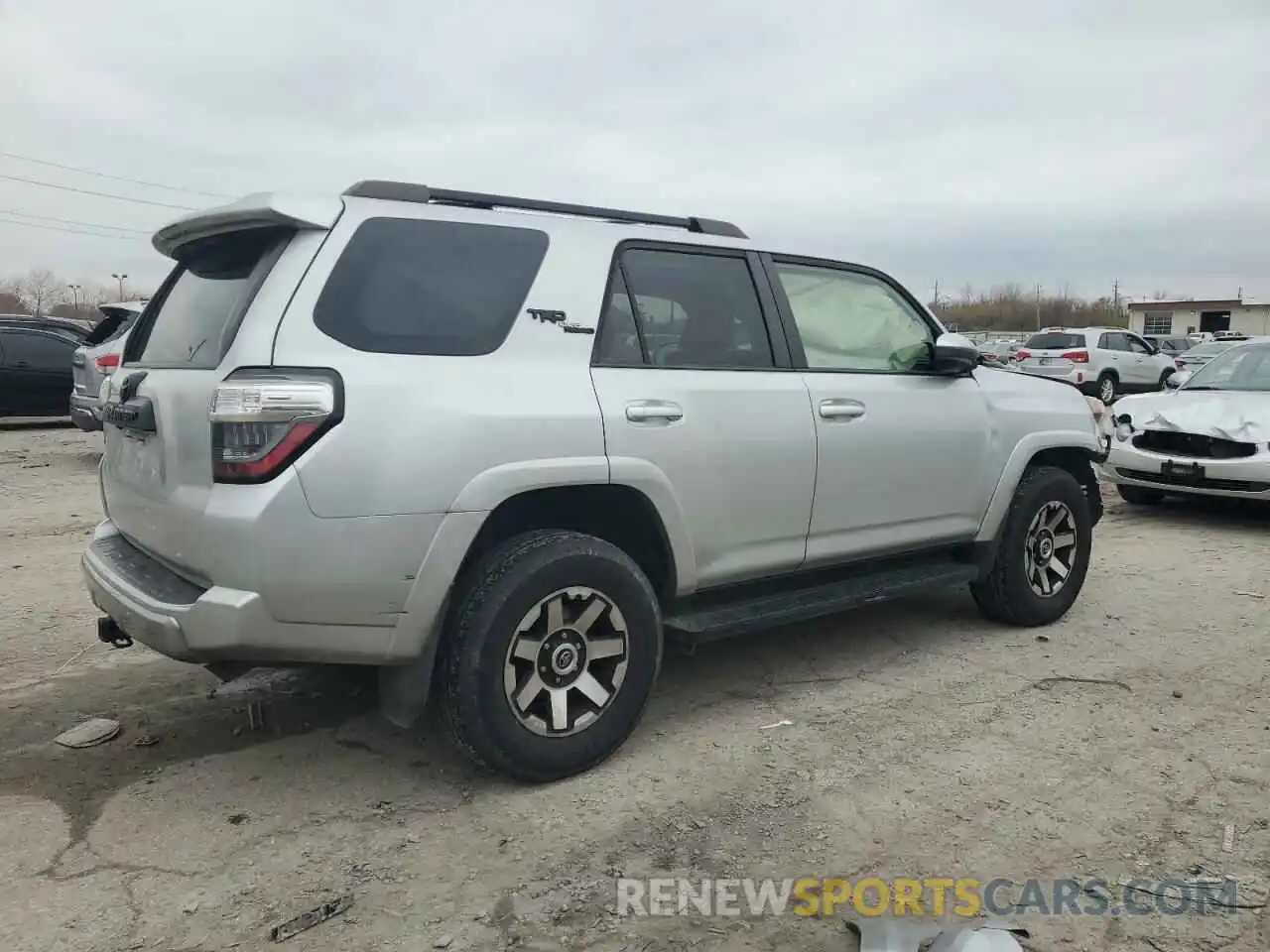 3 Photograph of a damaged car JTEBU5JR9L5789789 TOYOTA 4RUNNER 2020