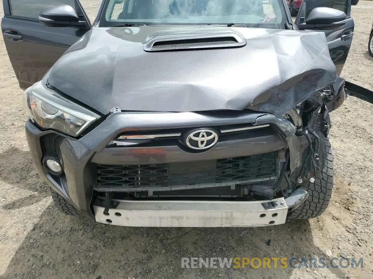 12 Photograph of a damaged car JTEBU5JR9L5790120 TOYOTA 4RUNNER 2020
