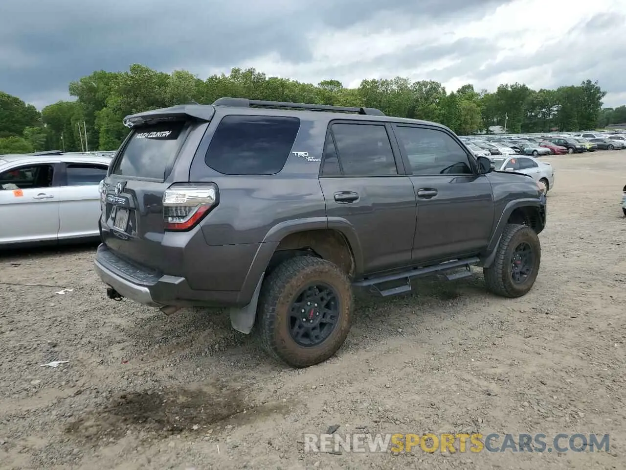 3 Photograph of a damaged car JTEBU5JR9L5790120 TOYOTA 4RUNNER 2020