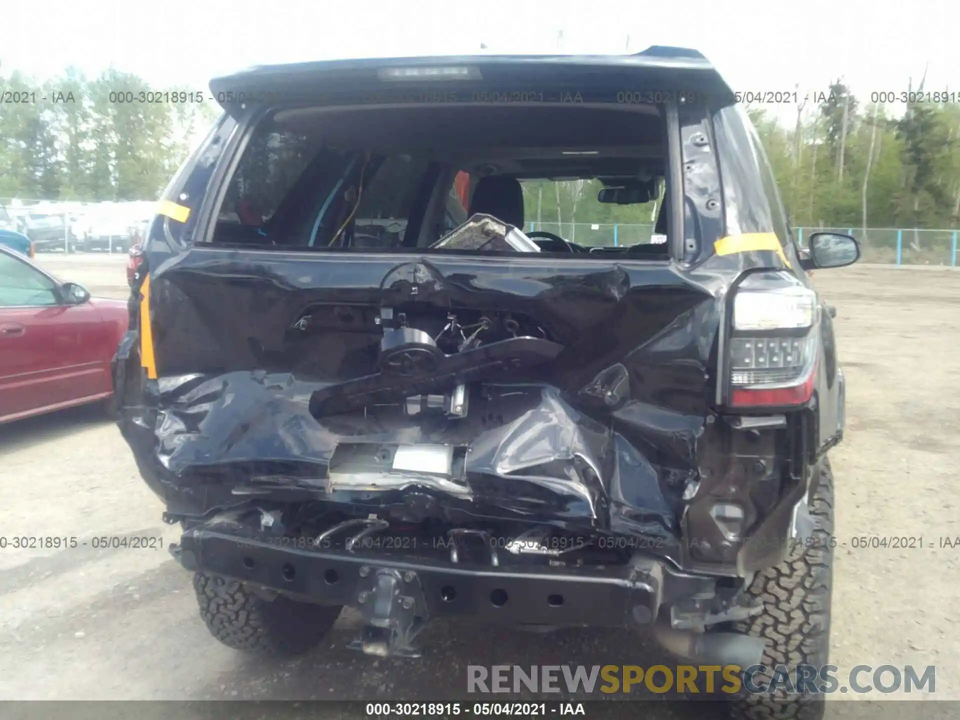 6 Photograph of a damaged car JTEBU5JR9L5791980 TOYOTA 4RUNNER 2020