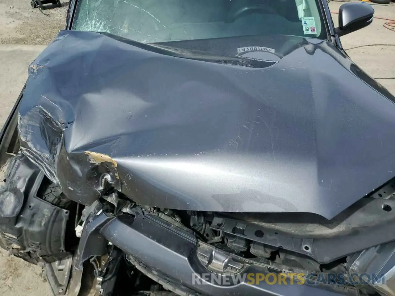 12 Photograph of a damaged car JTEBU5JR9L5805876 TOYOTA 4RUNNER 2020