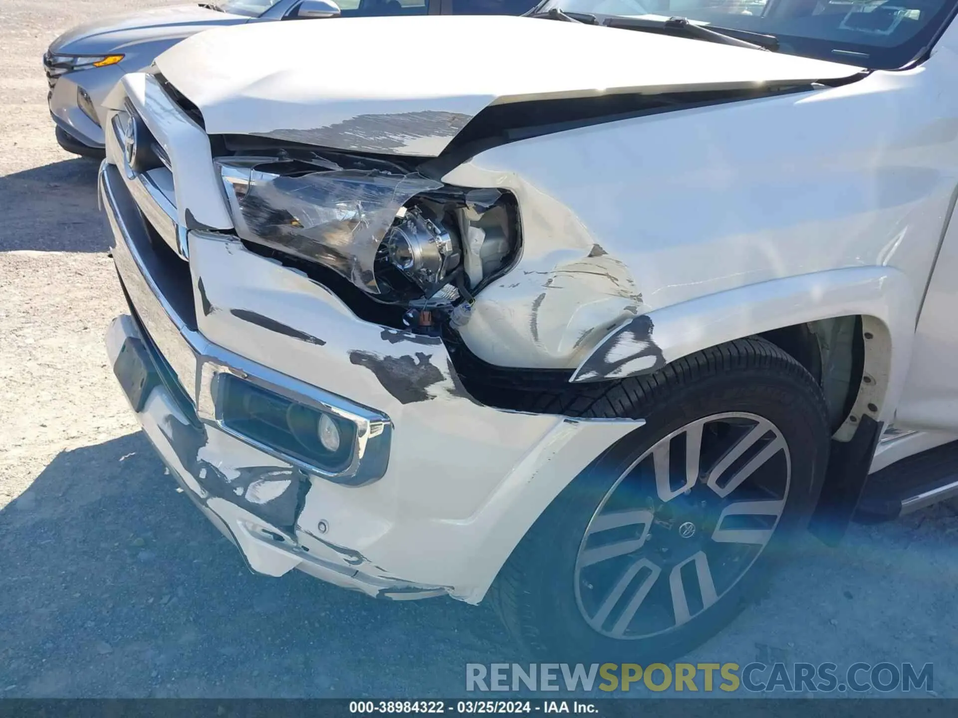 6 Photograph of a damaged car JTEBU5JR9L5806686 TOYOTA 4RUNNER 2020