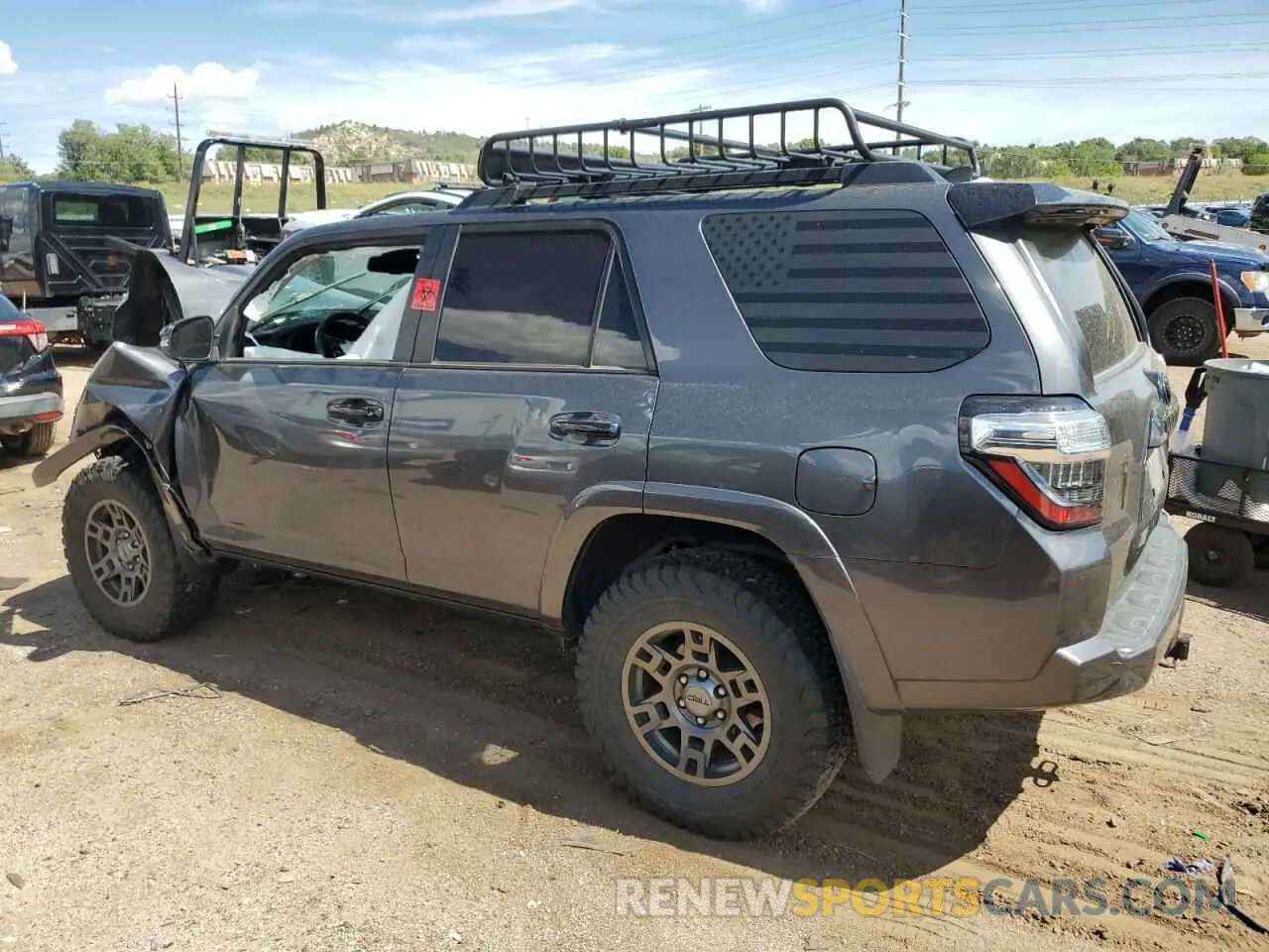 2 Photograph of a damaged car JTEBU5JR9L5810589 TOYOTA 4RUNNER 2020
