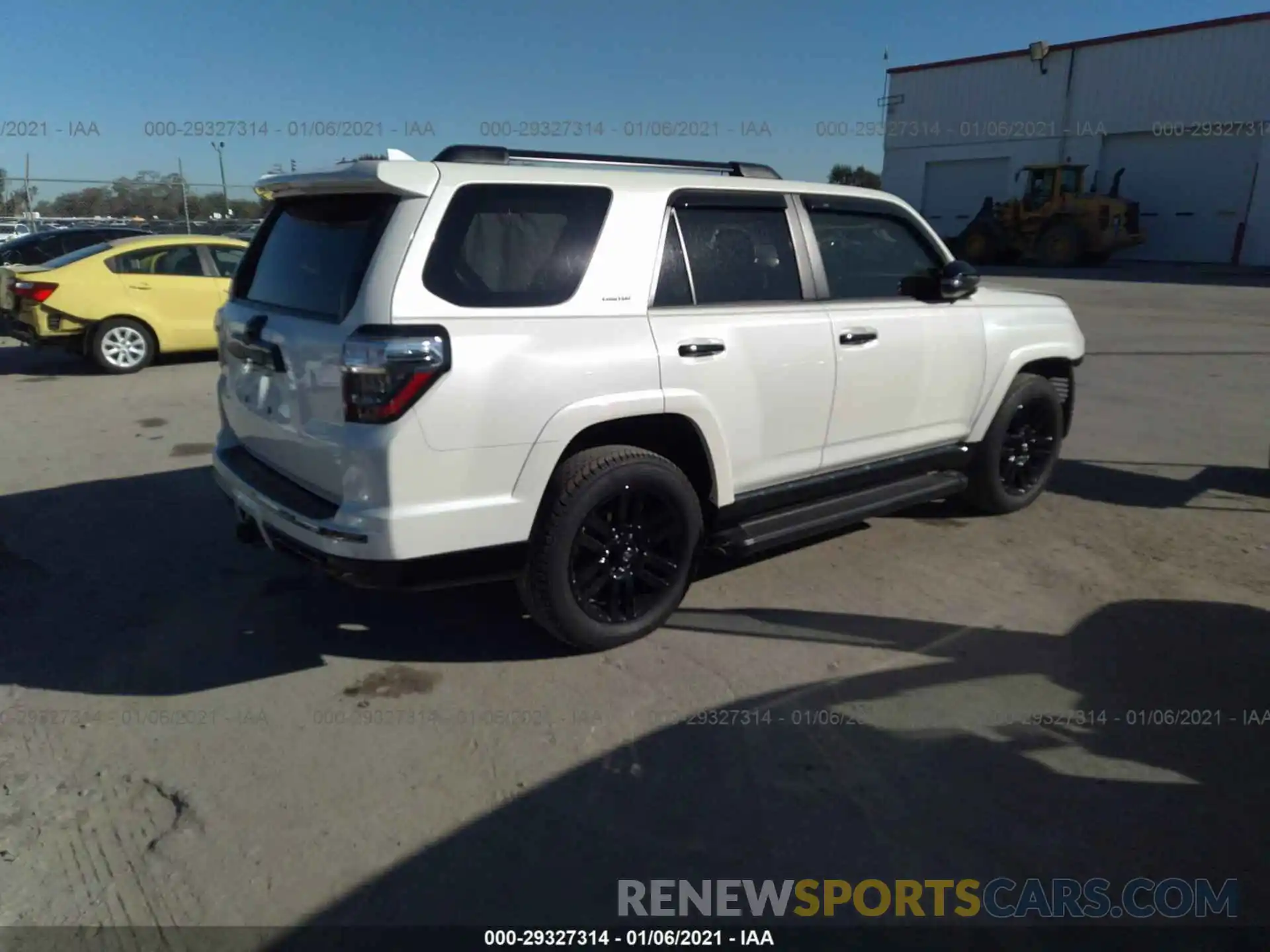 4 Photograph of a damaged car JTEBU5JR9L5819518 TOYOTA 4RUNNER 2020