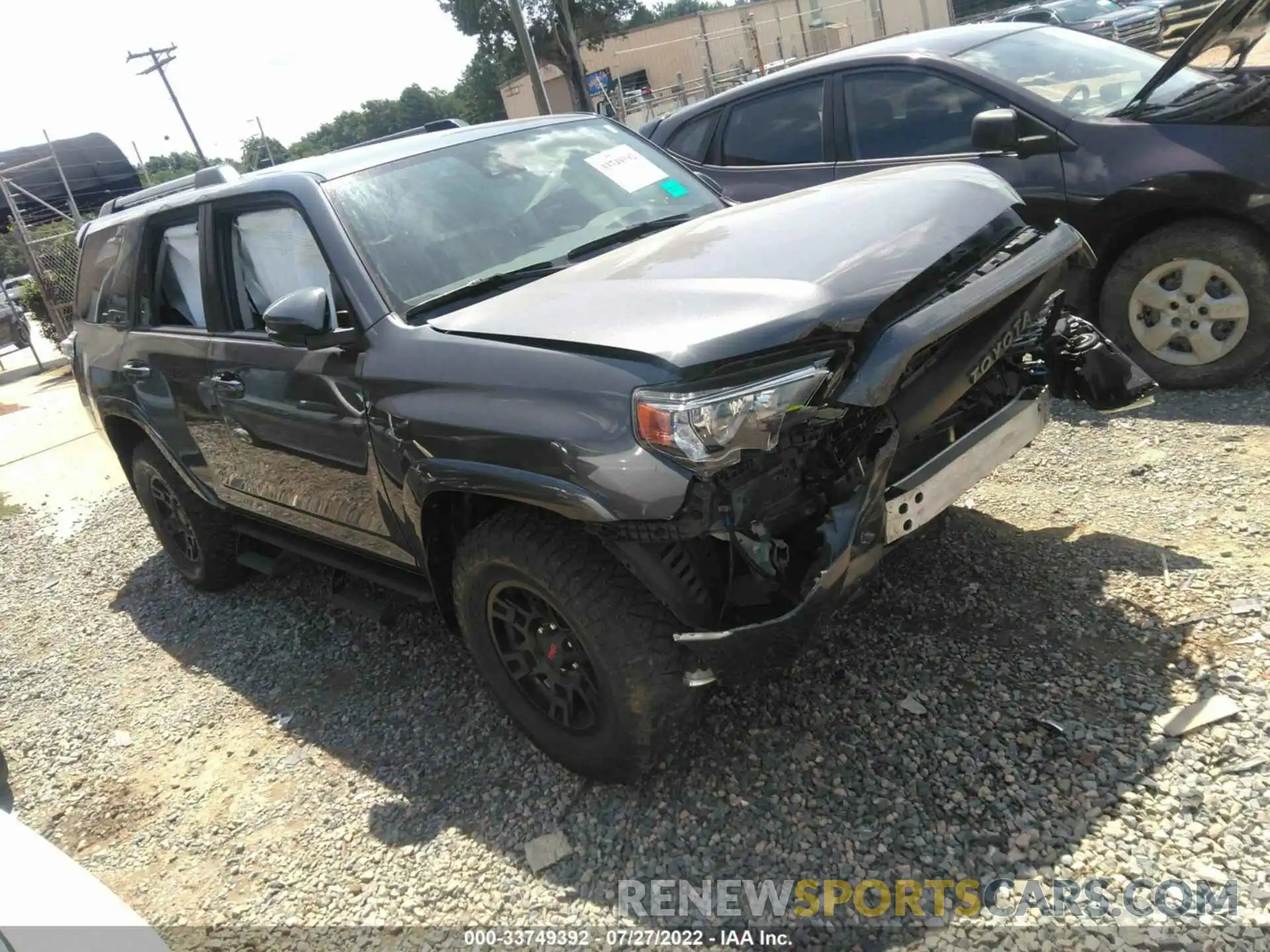 1 Photograph of a damaged car JTEBU5JR9L5832401 TOYOTA 4RUNNER 2020