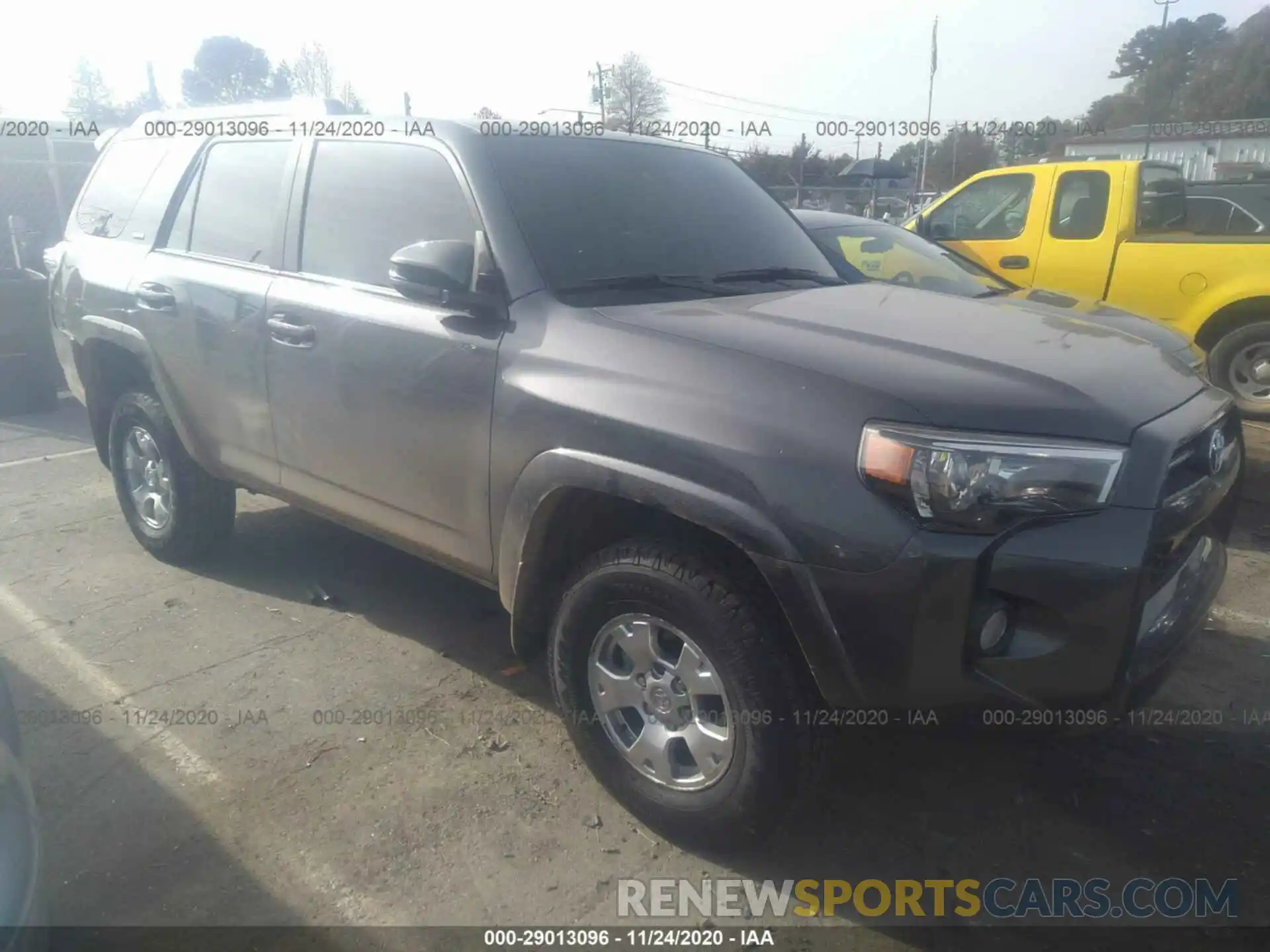 1 Photograph of a damaged car JTEBU5JR9L5834245 TOYOTA 4RUNNER 2020