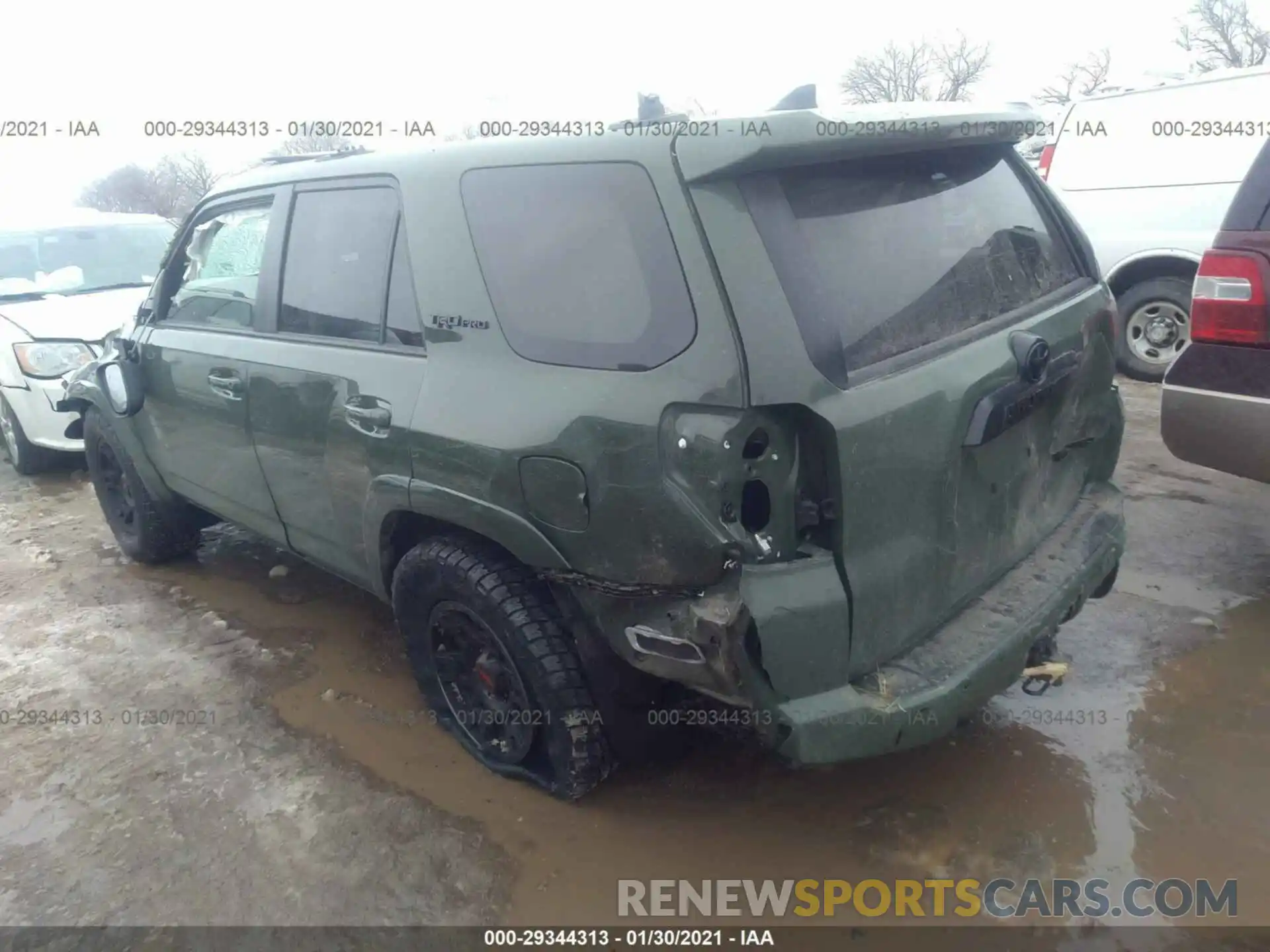 3 Photograph of a damaged car JTEBU5JR9L5835671 TOYOTA 4RUNNER 2020