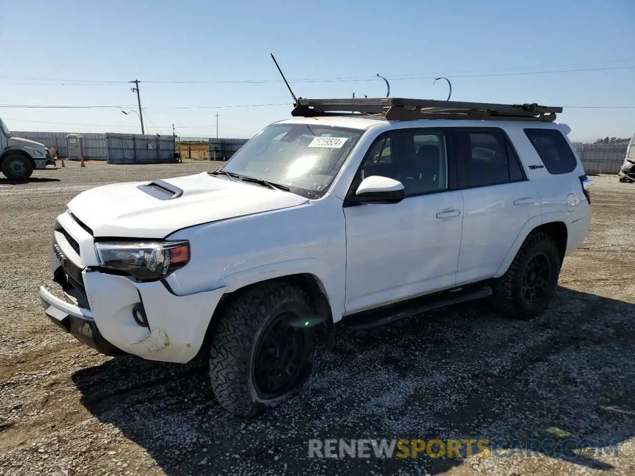 1 Photograph of a damaged car JTEBU5JRXL5737622 TOYOTA 4RUNNER 2020