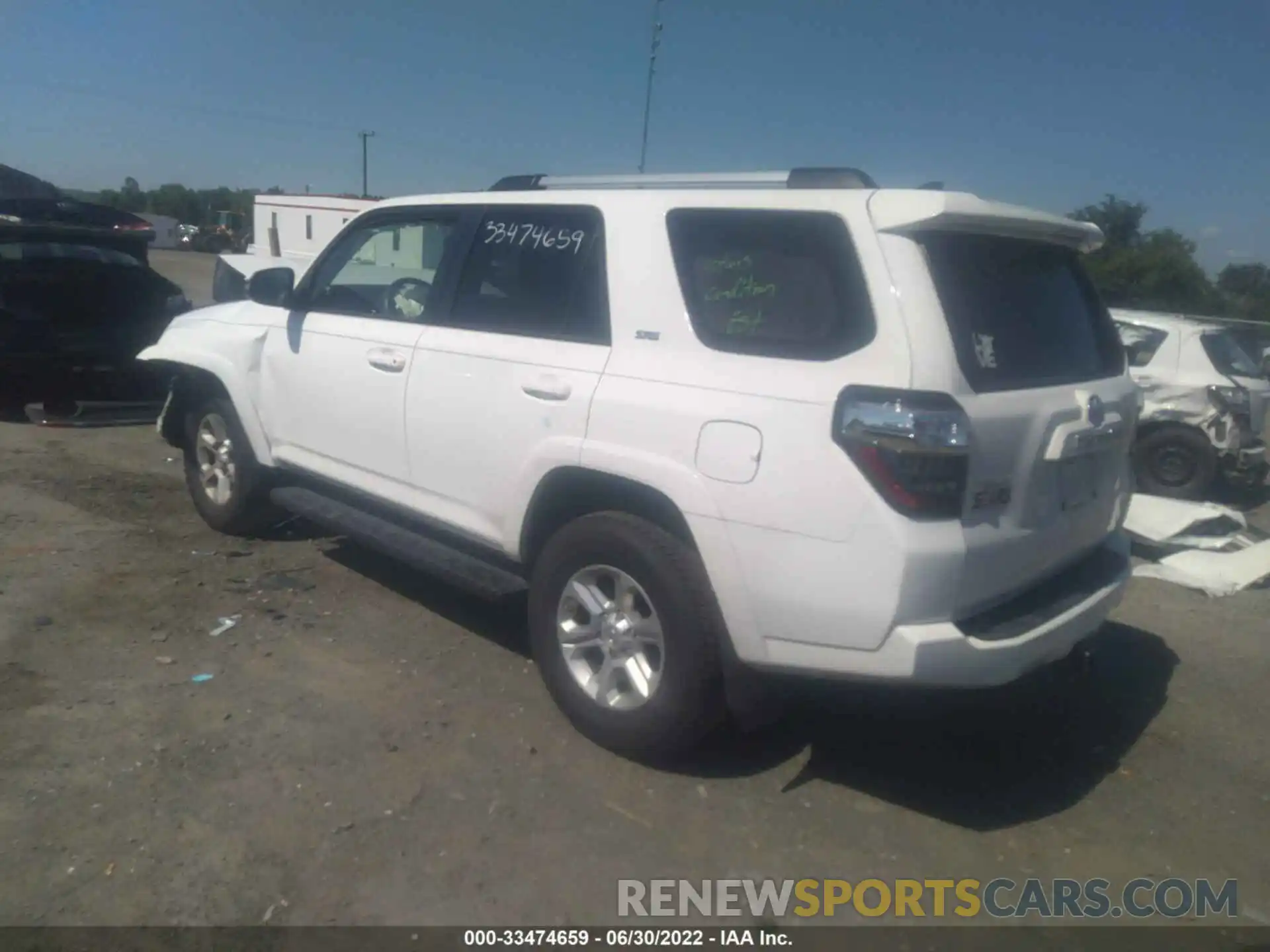 3 Photograph of a damaged car JTEBU5JRXL5741296 TOYOTA 4RUNNER 2020