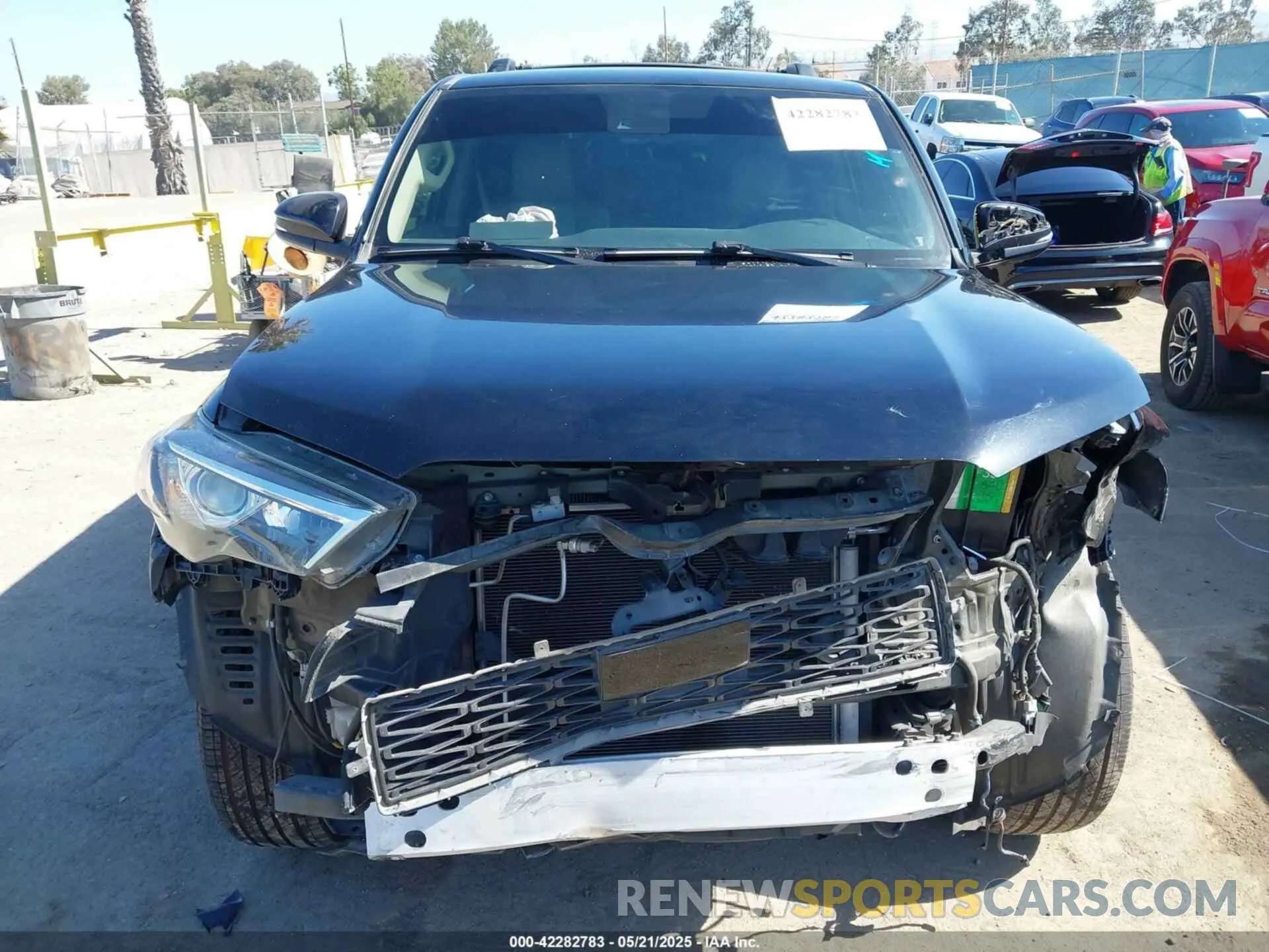 13 Photograph of a damaged car JTEBU5JRXL5749494 TOYOTA 4RUNNER 2020