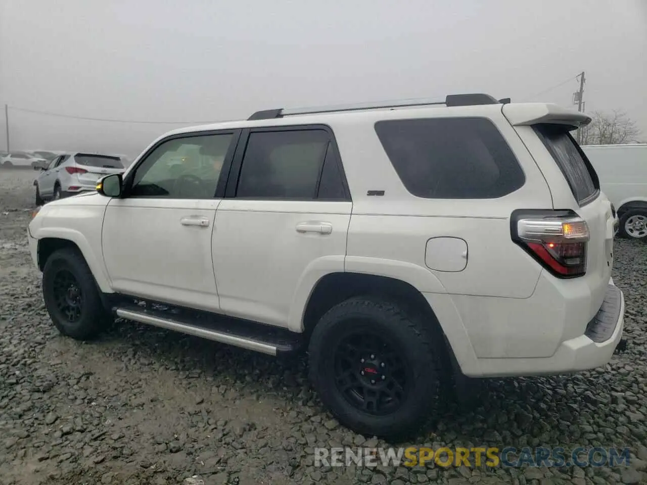 2 Photograph of a damaged car JTEBU5JRXL5754825 TOYOTA 4RUNNER 2020