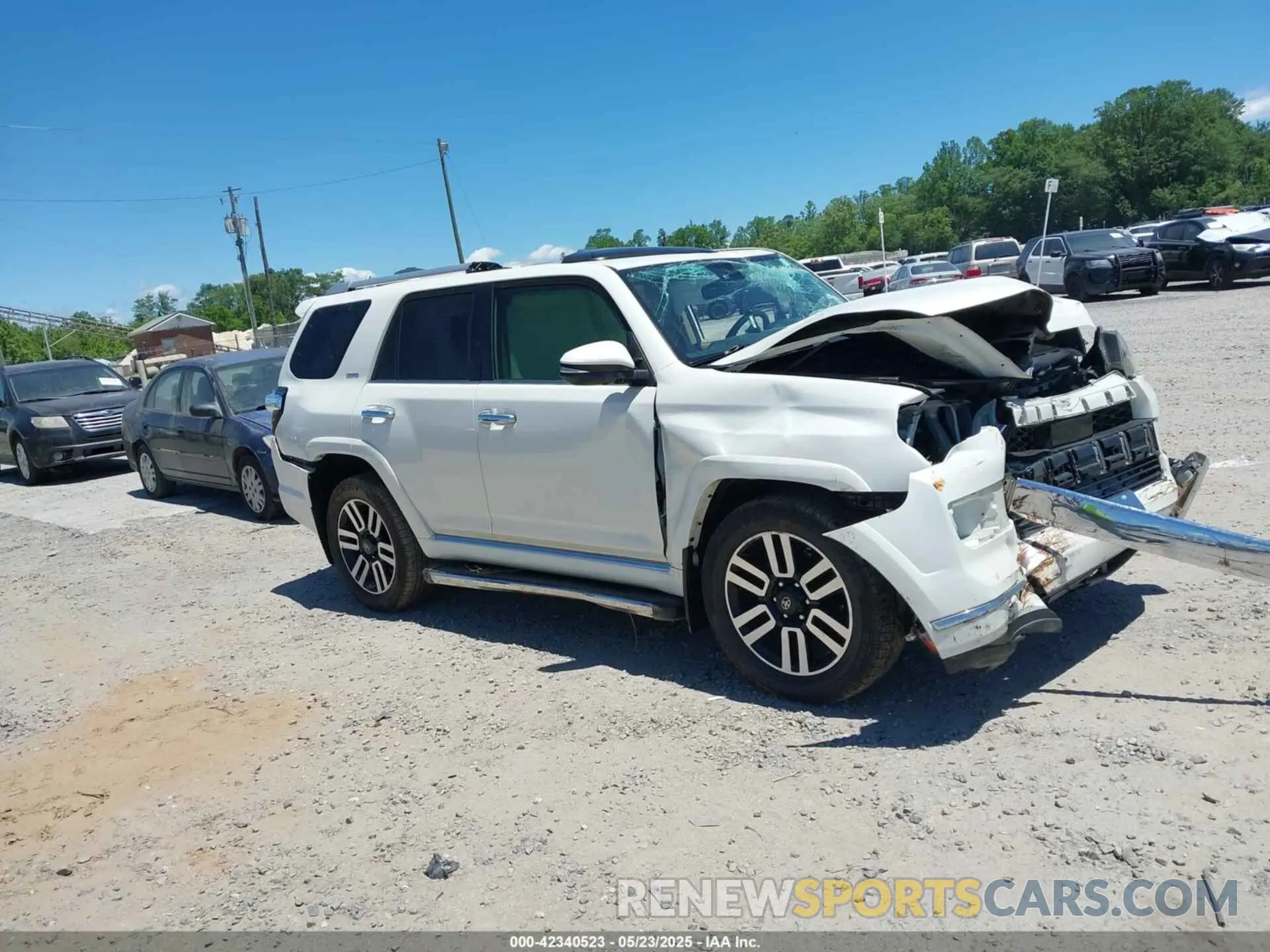 1 Photograph of a damaged car JTEBU5JRXL5762200 TOYOTA 4RUNNER 2020