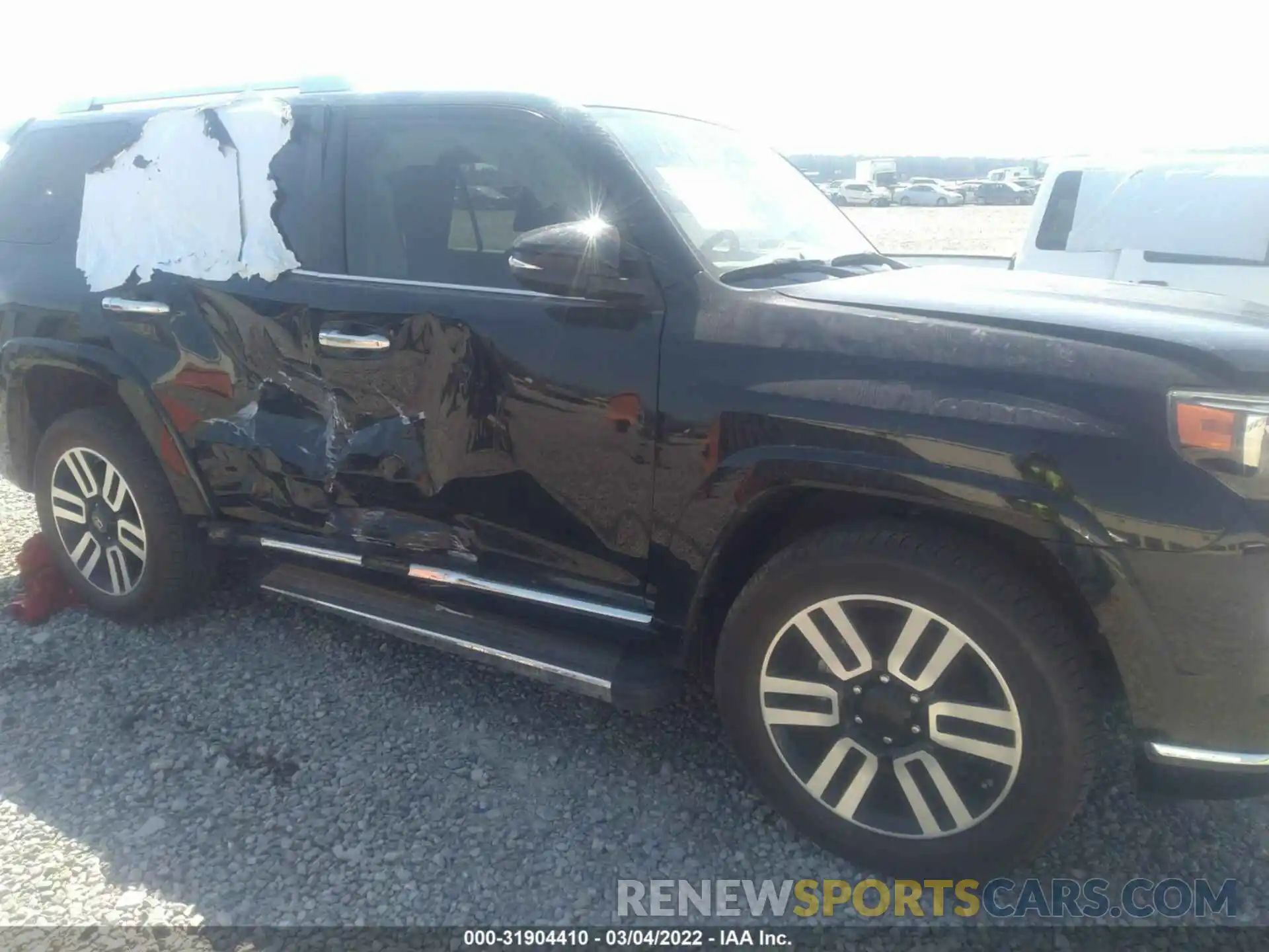 6 Photograph of a damaged car JTEBU5JRXL5771415 TOYOTA 4RUNNER 2020