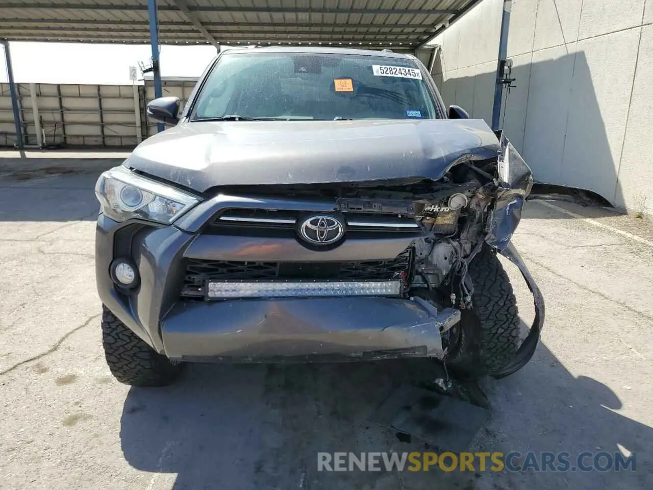 5 Photograph of a damaged car JTEBU5JRXL5772287 TOYOTA 4RUNNER 2020
