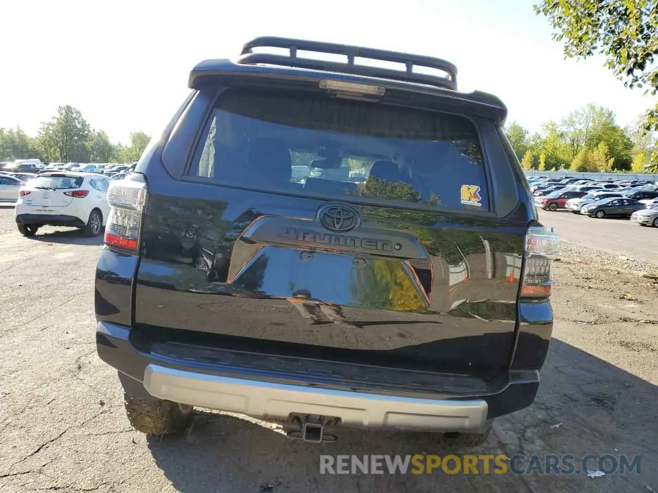6 Photograph of a damaged car JTEBU5JRXL5775545 TOYOTA 4RUNNER 2020