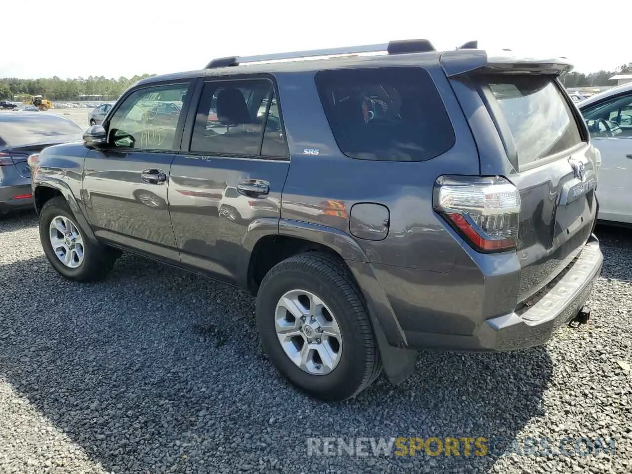 2 Photograph of a damaged car JTEBU5JRXL5781667 TOYOTA 4RUNNER 2020