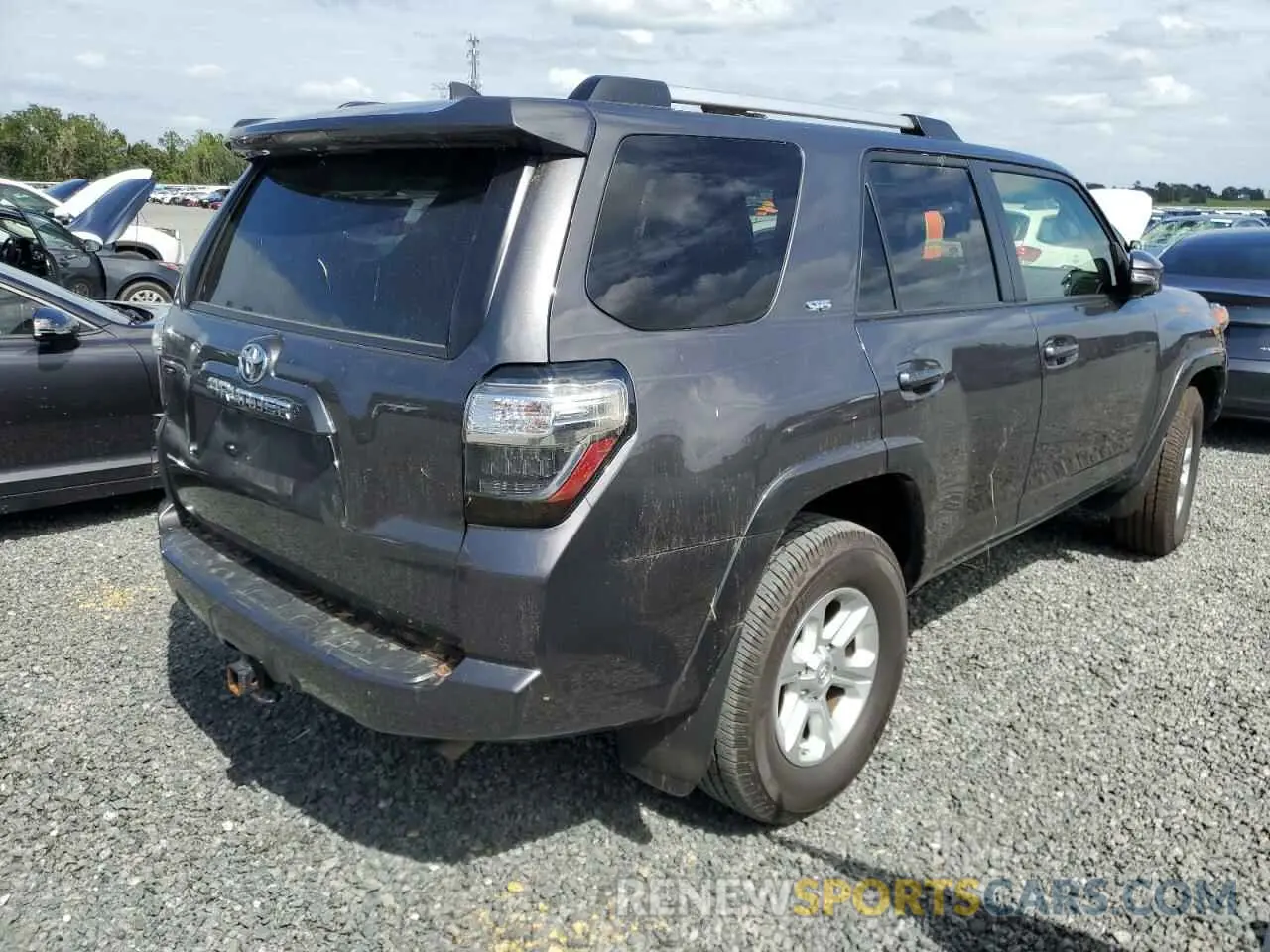 3 Photograph of a damaged car JTEBU5JRXL5781667 TOYOTA 4RUNNER 2020