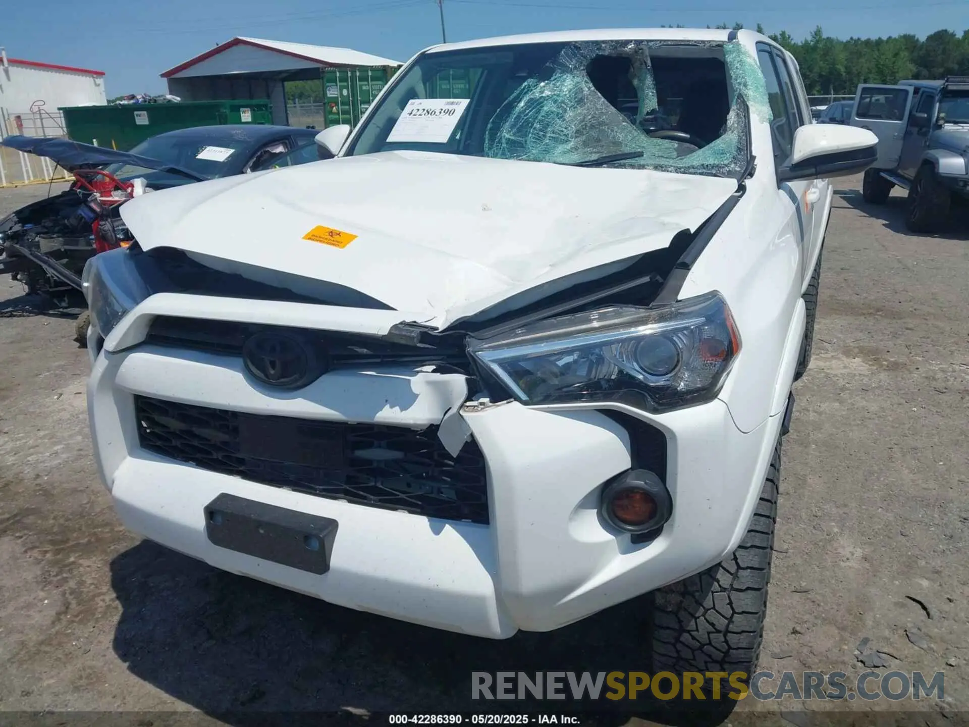 6 Photograph of a damaged car JTEBU5JRXL5790319 TOYOTA 4RUNNER 2020