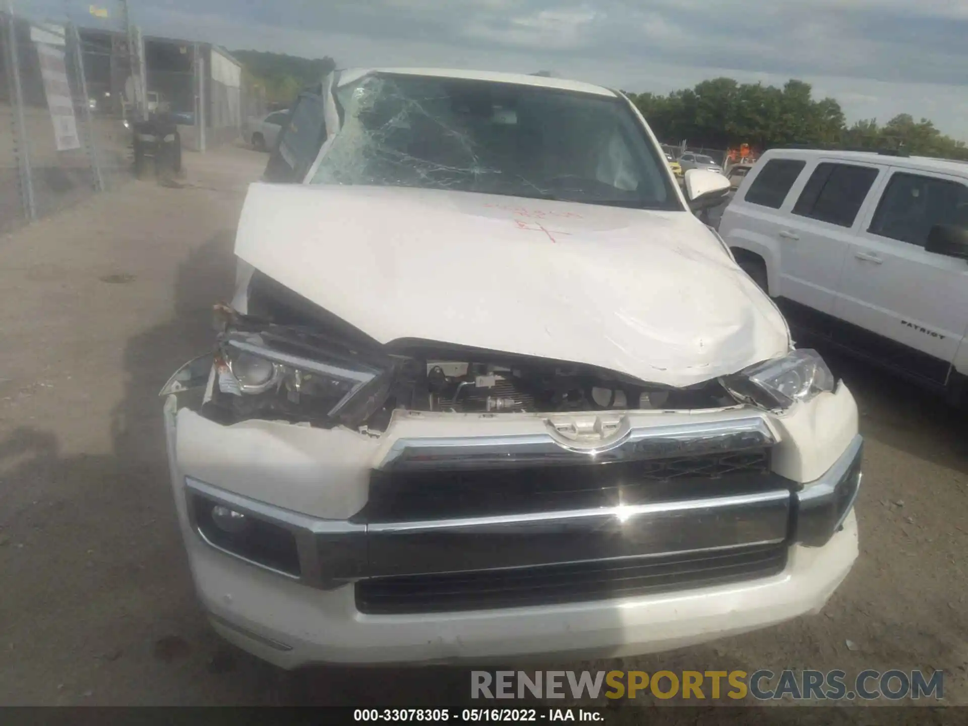 6 Photograph of a damaged car JTEBU5JRXL5806101 TOYOTA 4RUNNER 2020