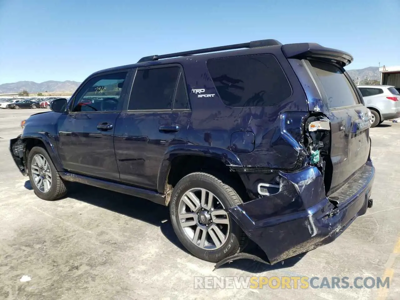 3 Photograph of a damaged car JTEBU5JRXL5811850 TOYOTA 4RUNNER 2020