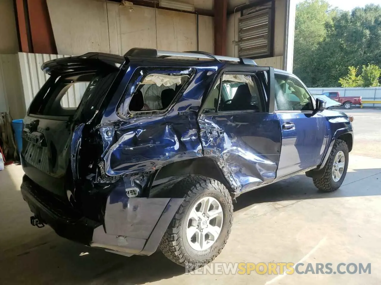 3 Photograph of a damaged car JTEBU5JRXL5812044 TOYOTA 4RUNNER 2020