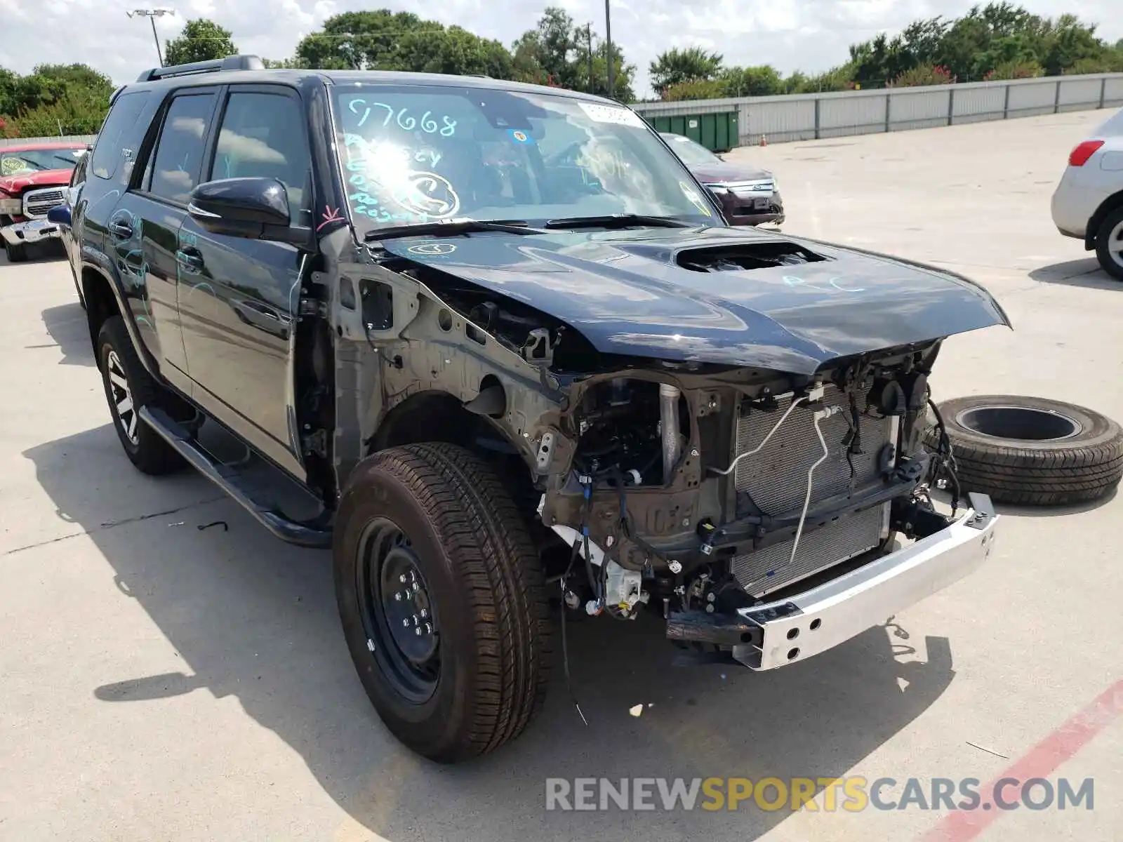 1 Photograph of a damaged car JTEBU5JRXL5832889 TOYOTA 4RUNNER 2020