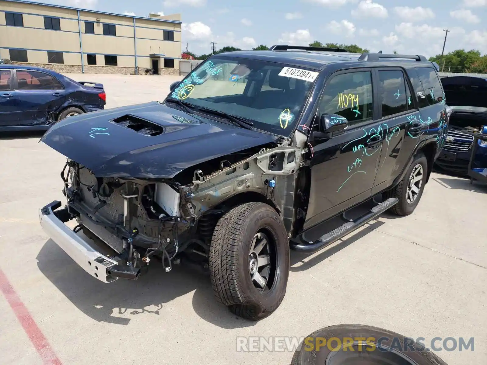 2 Photograph of a damaged car JTEBU5JRXL5832889 TOYOTA 4RUNNER 2020