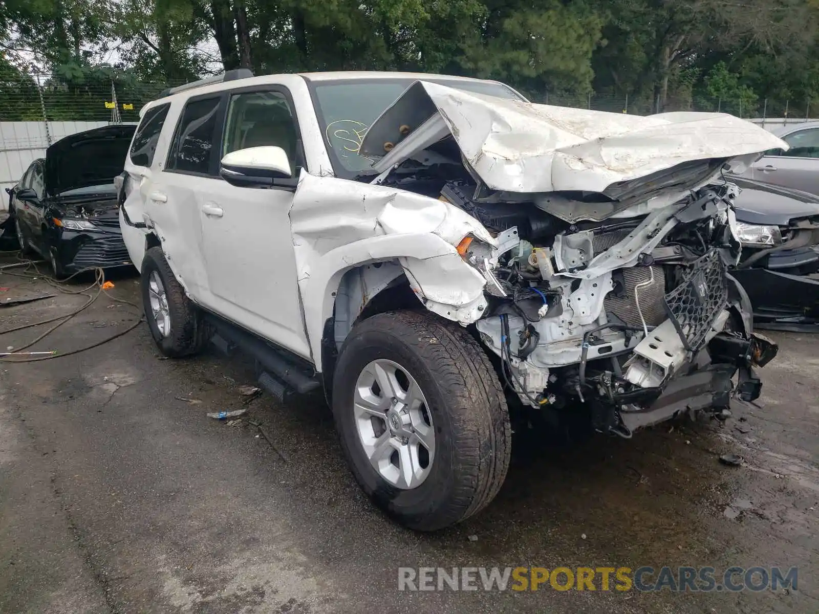 1 Photograph of a damaged car JTEZU5JR0L5214026 TOYOTA 4RUNNER 2020