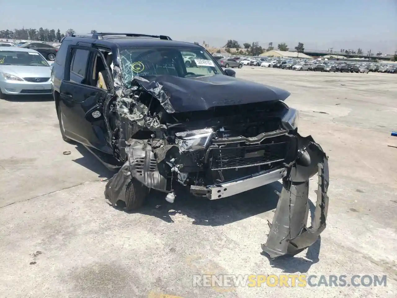 9 Photograph of a damaged car JTEZU5JR0L5214429 TOYOTA 4RUNNER 2020