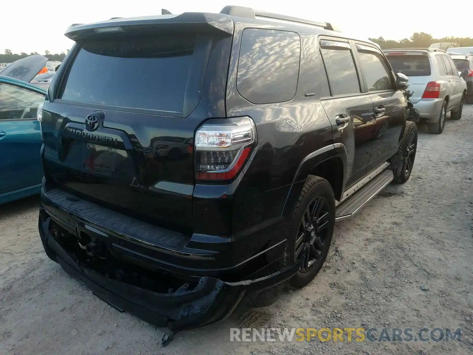 4 Photograph of a damaged car JTEZU5JR1L5218344 TOYOTA 4RUNNER 2020