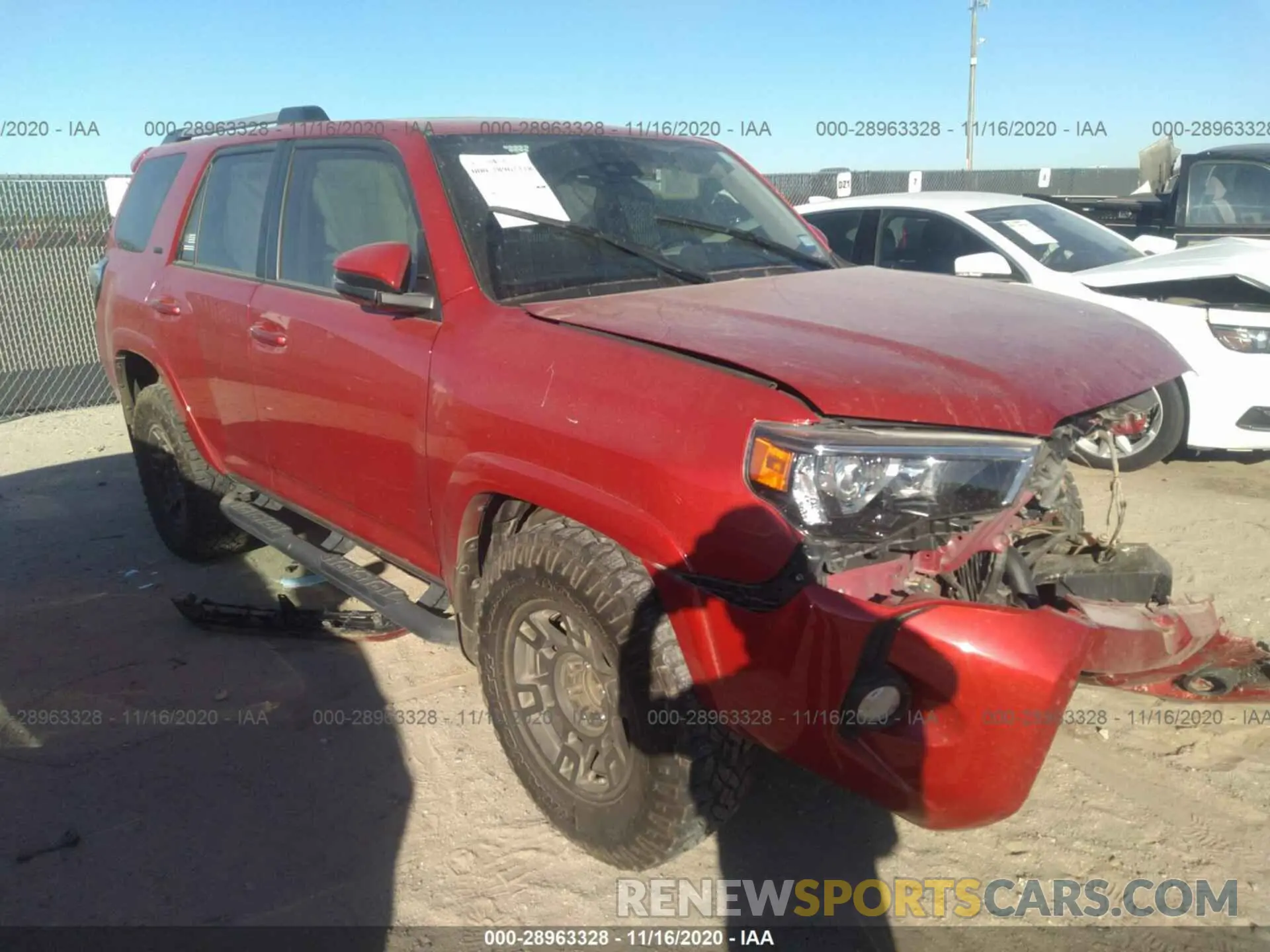 1 Photograph of a damaged car JTEZU5JR2L5215033 TOYOTA 4RUNNER 2020